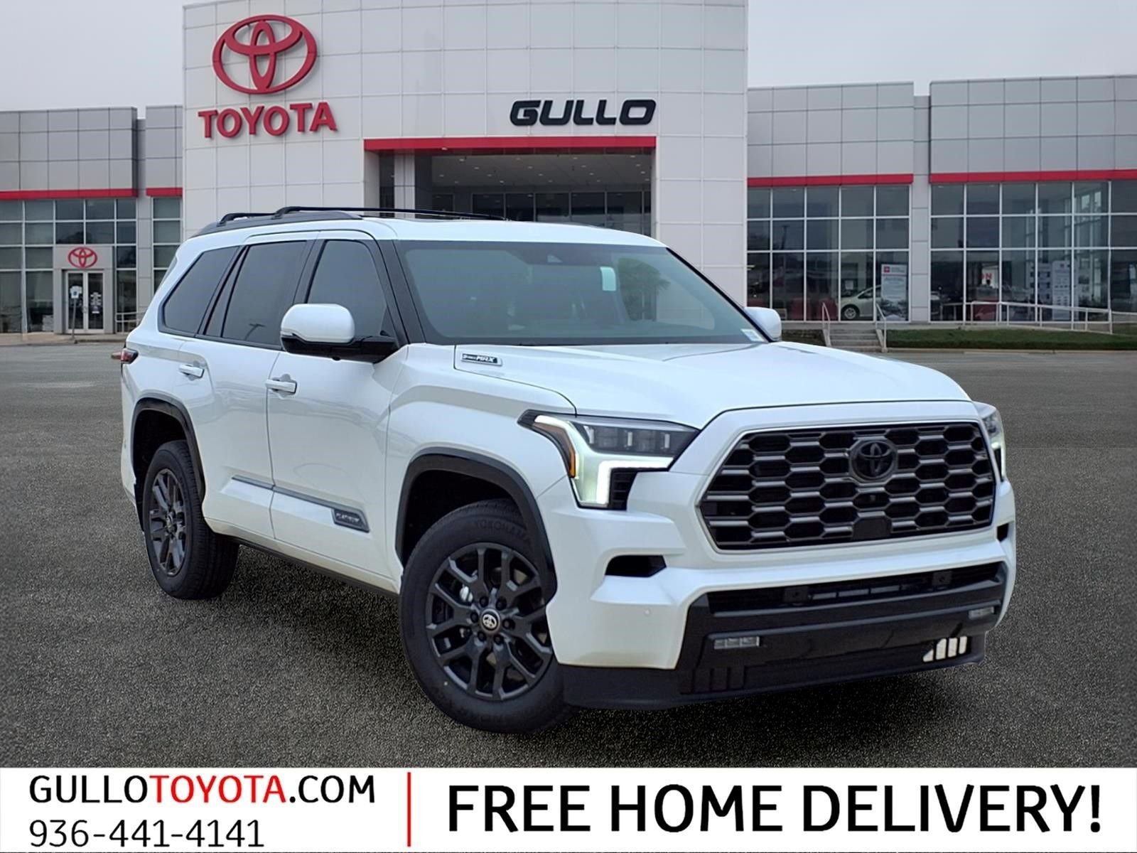 2026 Toyota Sequoia Platinum 4WD i-FORCE MAX Hybrid's photo