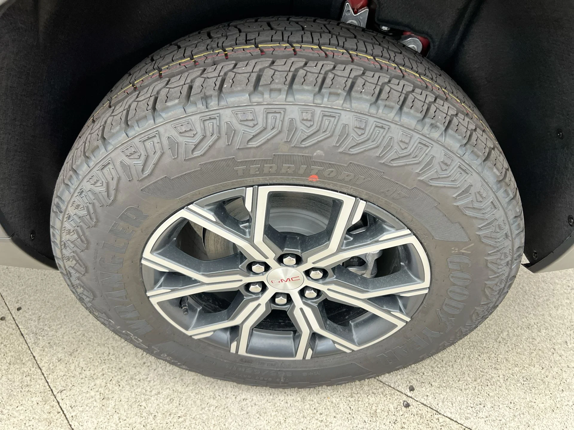 2026 GMC Acadia AT4 - Photo 85