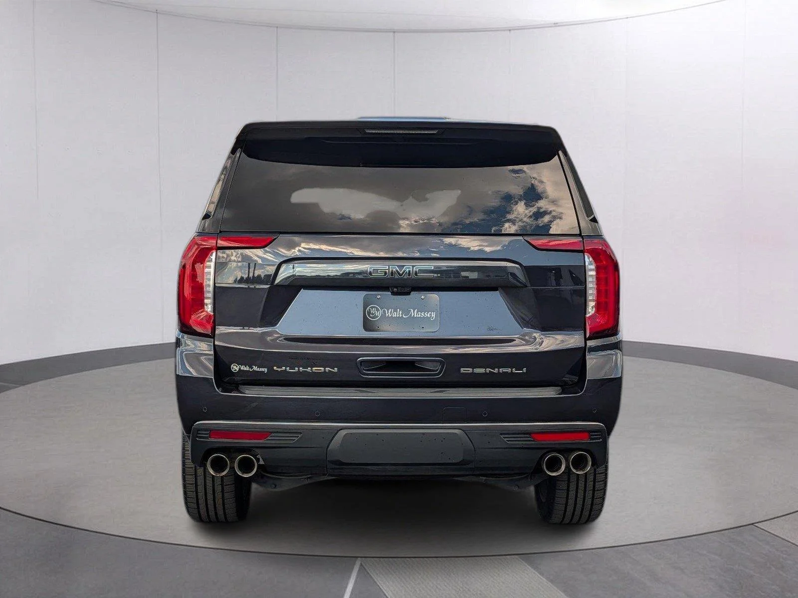 Certified Used 2023 TITANIUM RUSH METALLIC GMC Denali Ultimate image 4