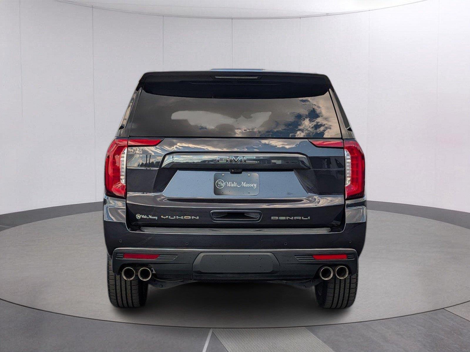 Certified Used 2023 TITANIUM RUSH METALLIC GMC Denali Ultimate image 4