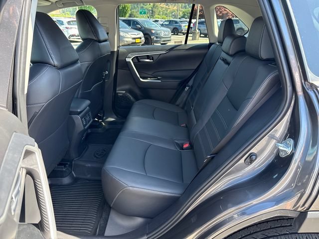 Used 2025 Magnetic Gray Metallic Toyota XLE Premium image 15