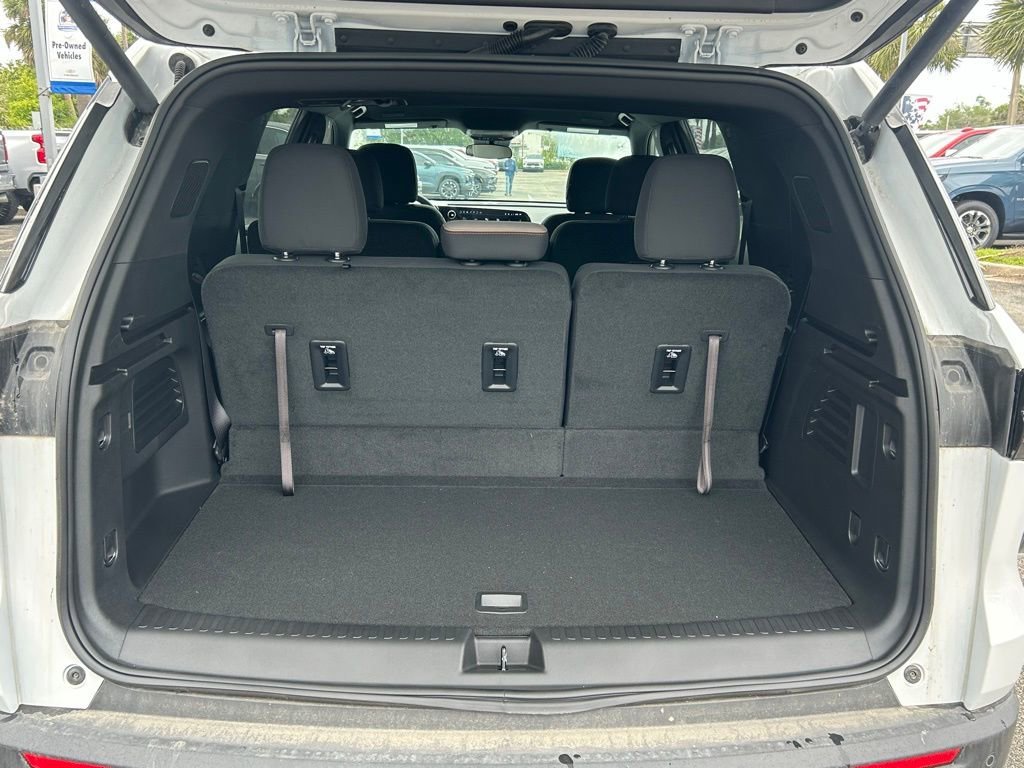 2025 Chevrolet Traverse LT - Photo 11