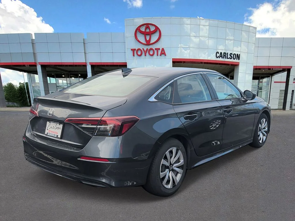 Used 2025  Honda LX image 4