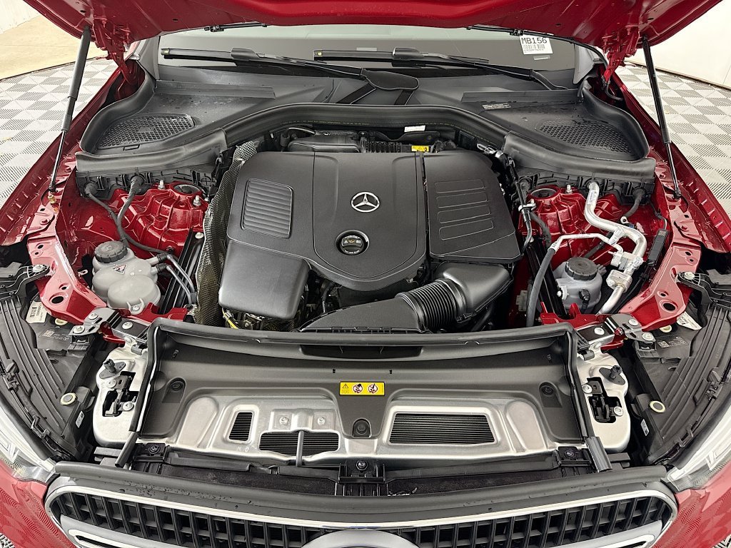 New 2026 MANUFAKTUR Patagonia Red Metallic Mercedes-Benz GLC 300 image 64