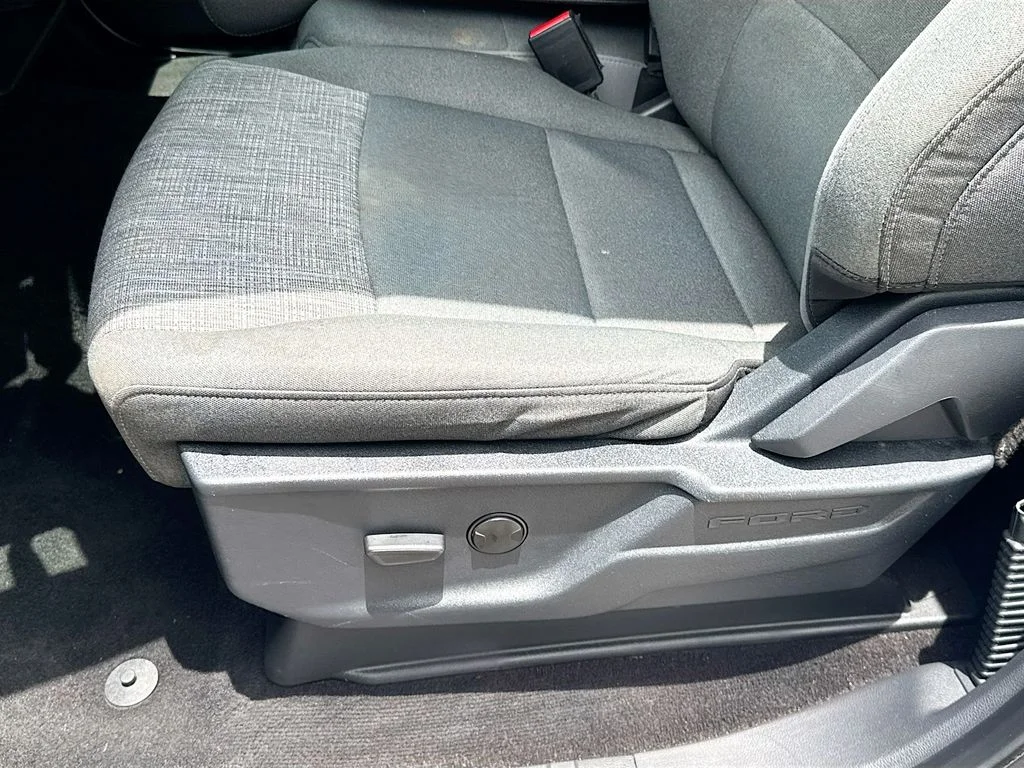Used 2023 White Ford XLT image 20