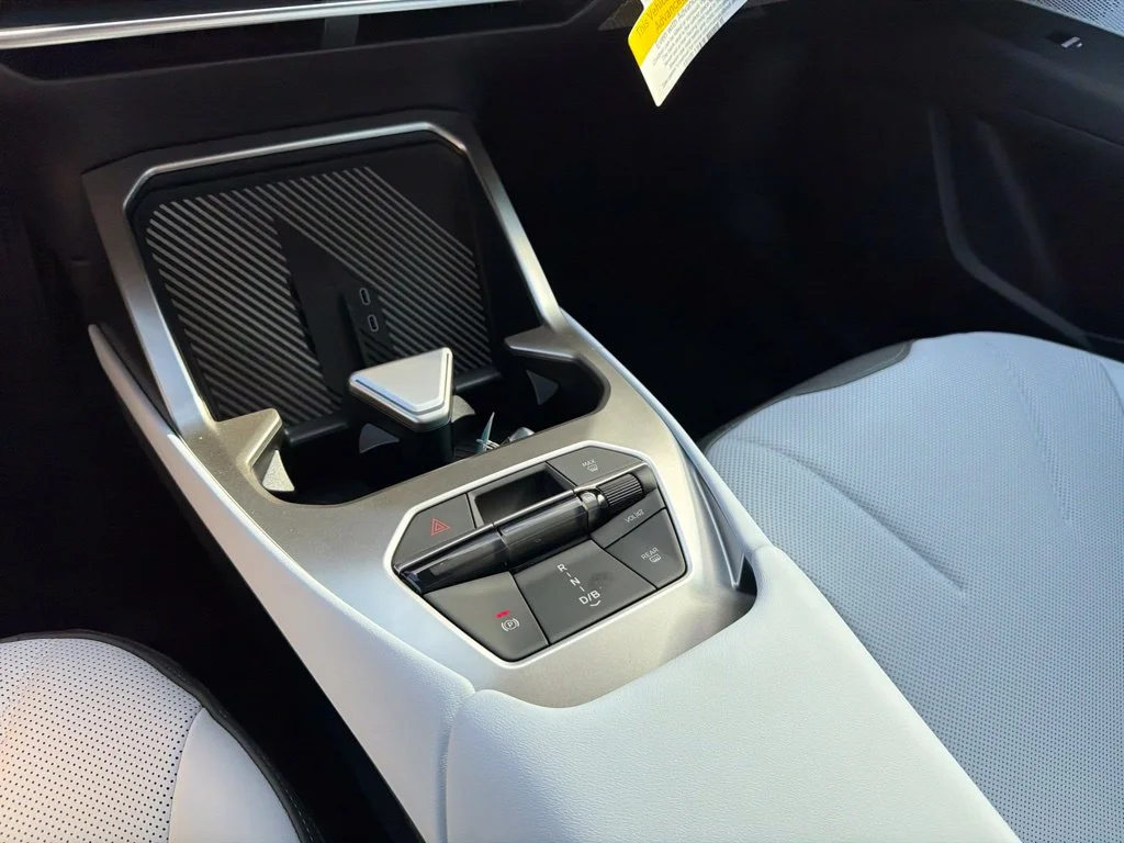New 2027 Black Sapphire Metallic BMW 50 xDrive image 22