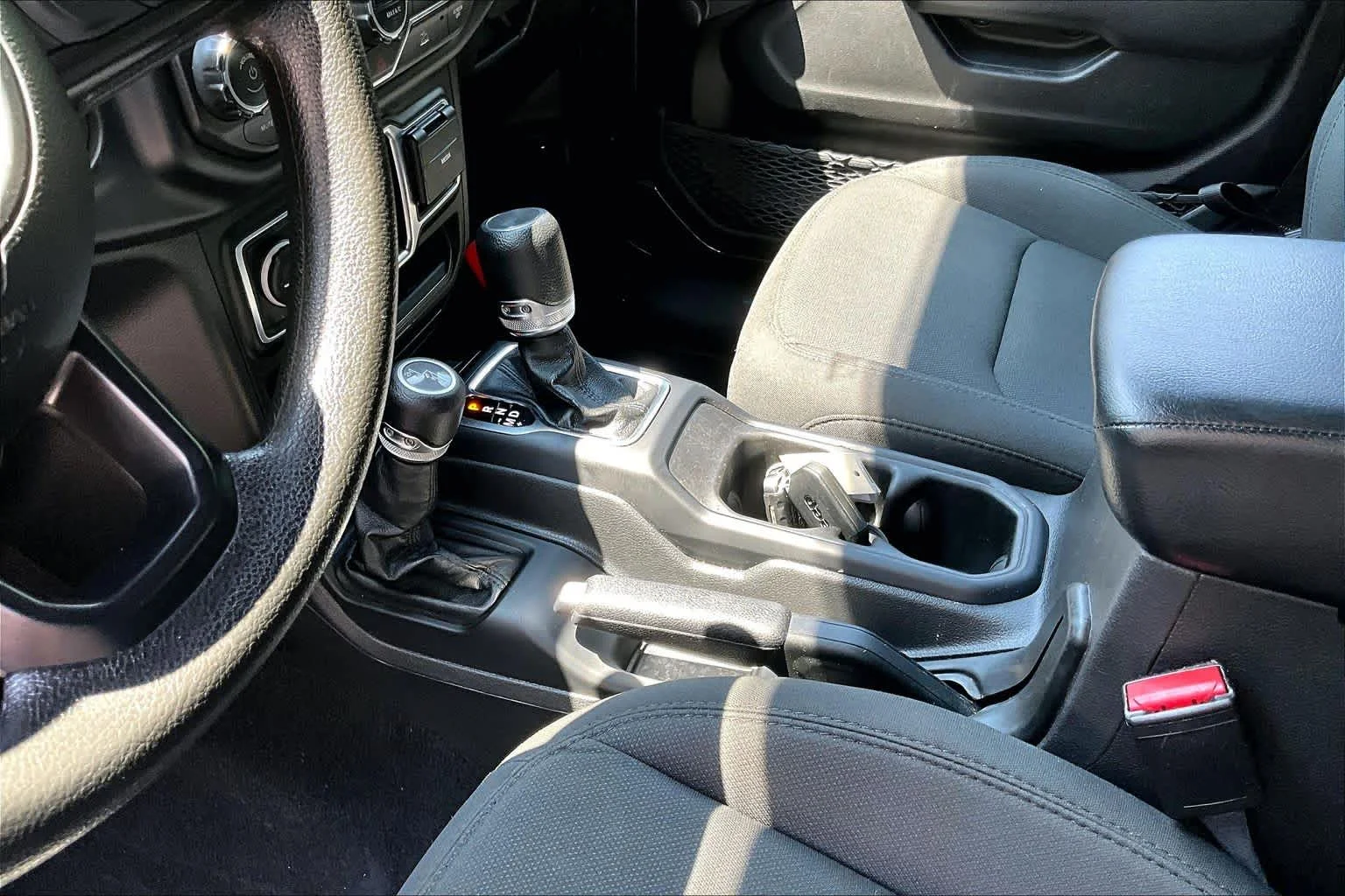 Used 2023 Granite Crystal Metallic Clearcoat Jeep Sport image 17