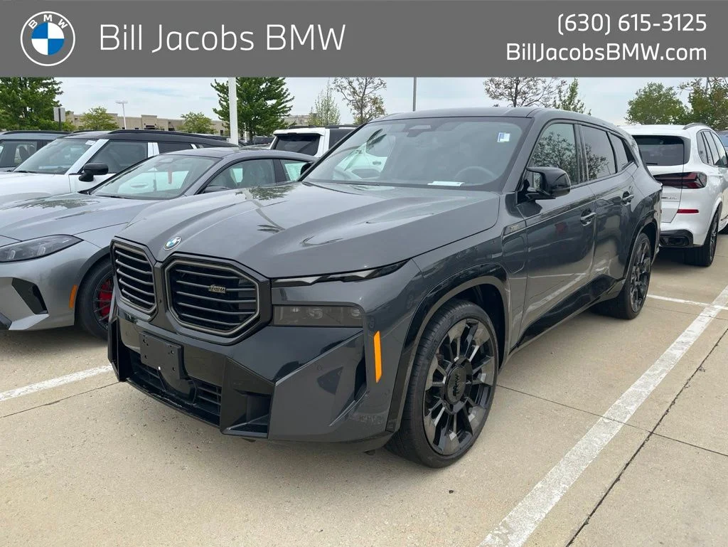 2023 BMW XM -'s photo
