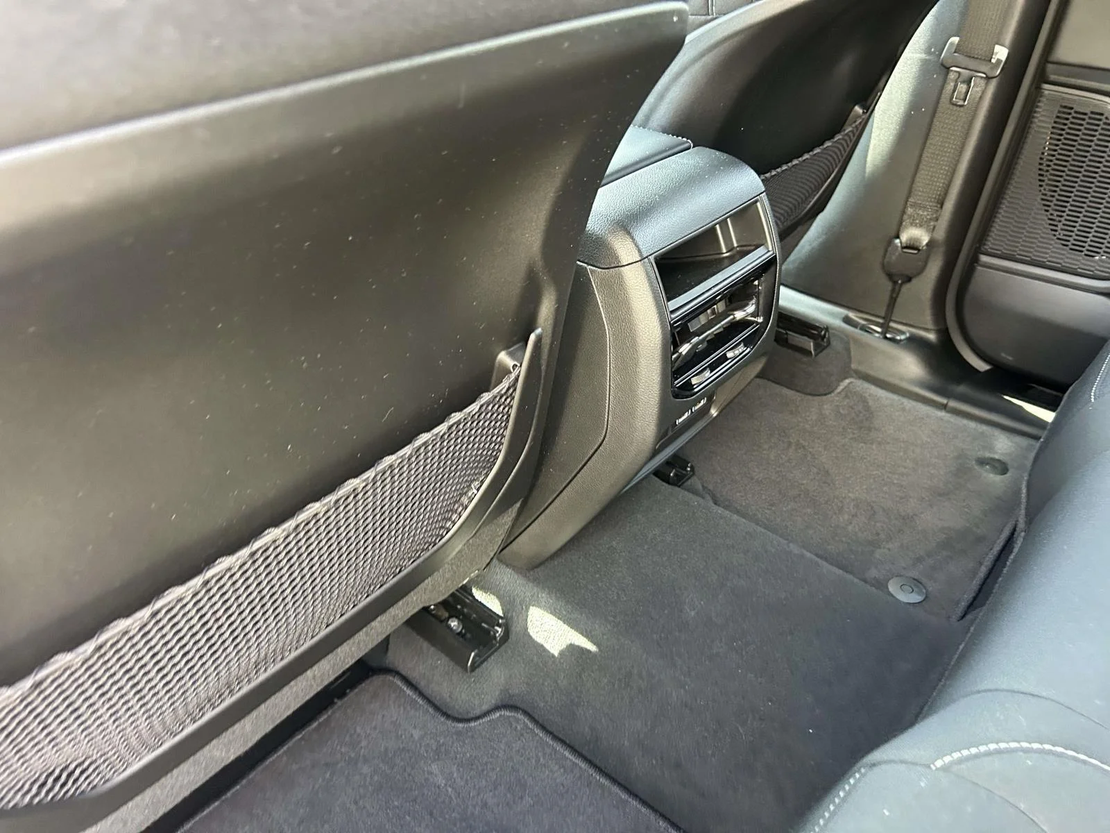 Used 2025 Gray Jeep Laredo 4x4 image 9