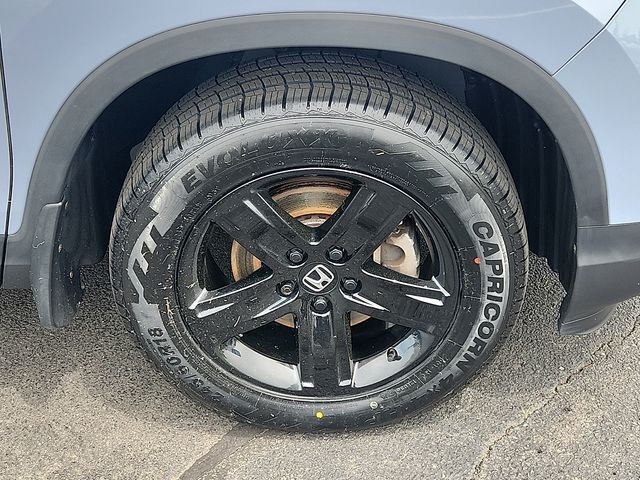 Certified Used 2023 Sonic Gray Pearl Honda AWD BLACK EDITION image 8