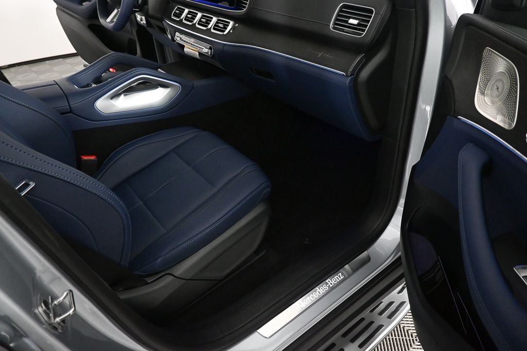 New 2026 Cirrus Silver Metallic Mercedes-Benz GLS 580 image 23