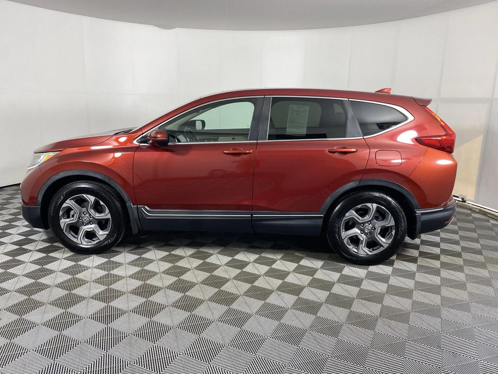 Used 2018 Sandstorm Metallic Honda EX-L image 4