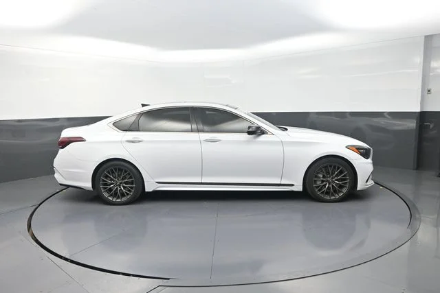 Used 2018 White Genesis 3.3T Sport image 18