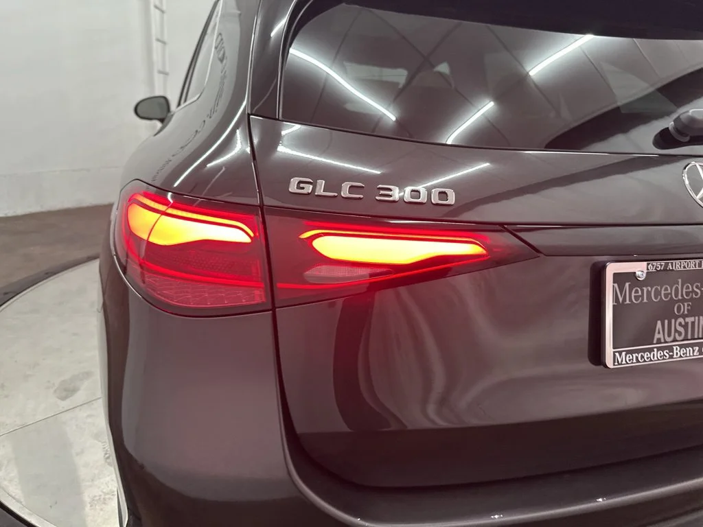 Used 2026 Gray Mercedes-Benz GLC 300 image 29