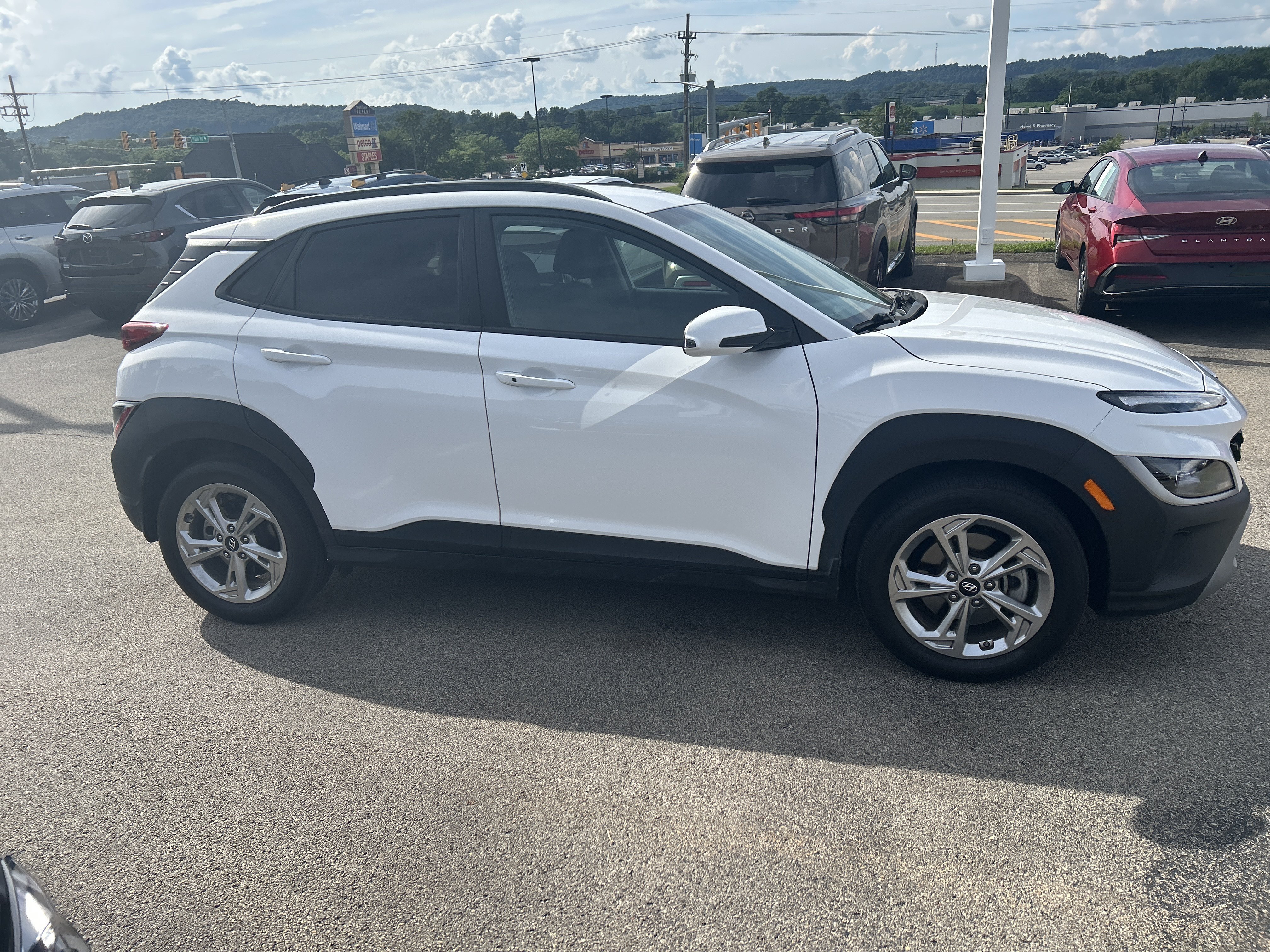Certified Used 2023 Lunar White Hyundai SEL image 3