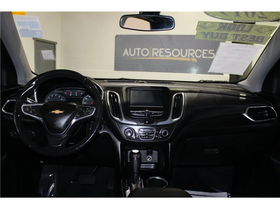 Used 2018 Silver Ice Metallic Chevrolet LT image 12