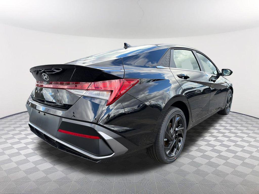 New 2026 Black Hyundai SEL Sport image 5