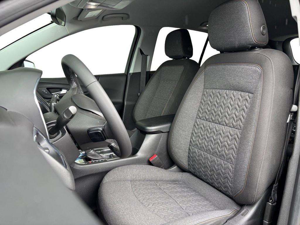Used 2022 Mosaic Black Metallic Chevrolet LT image 25