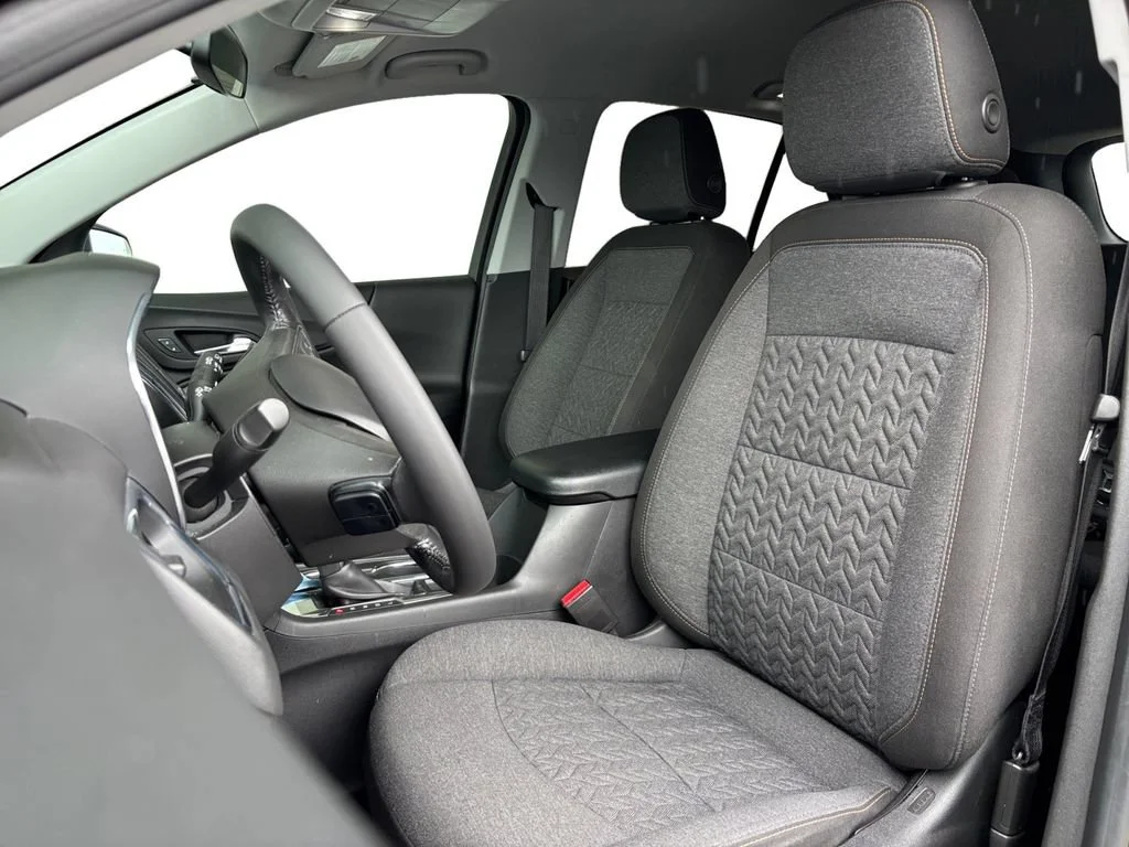 Used 2022 Mosaic Black Metallic Chevrolet LT image 25
