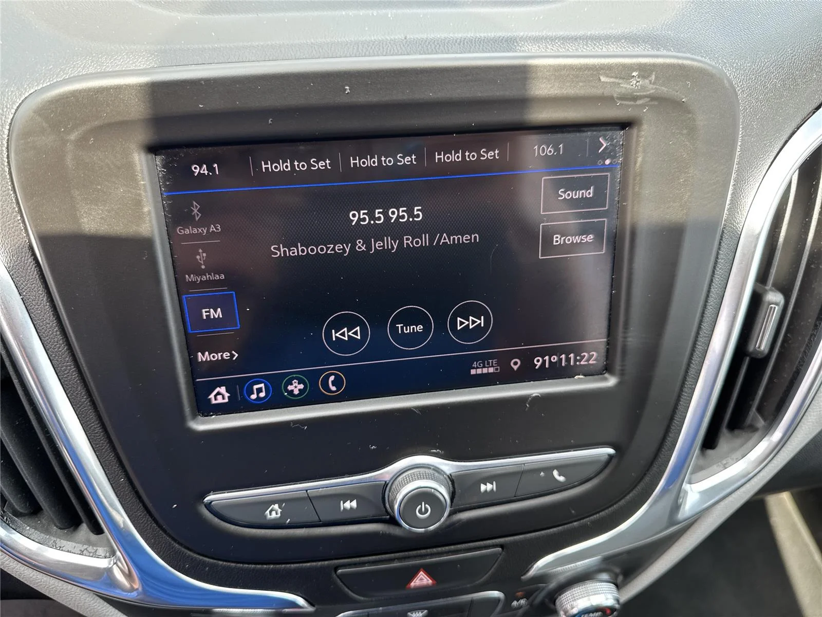 Used 2021 SILVER ICE METALLIC Chevrolet LS image 25