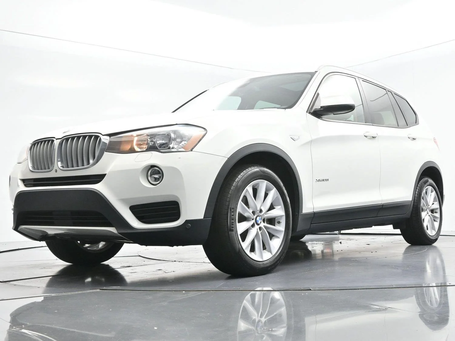 Used 2017 Alpine White BMW xDrive28i image 44