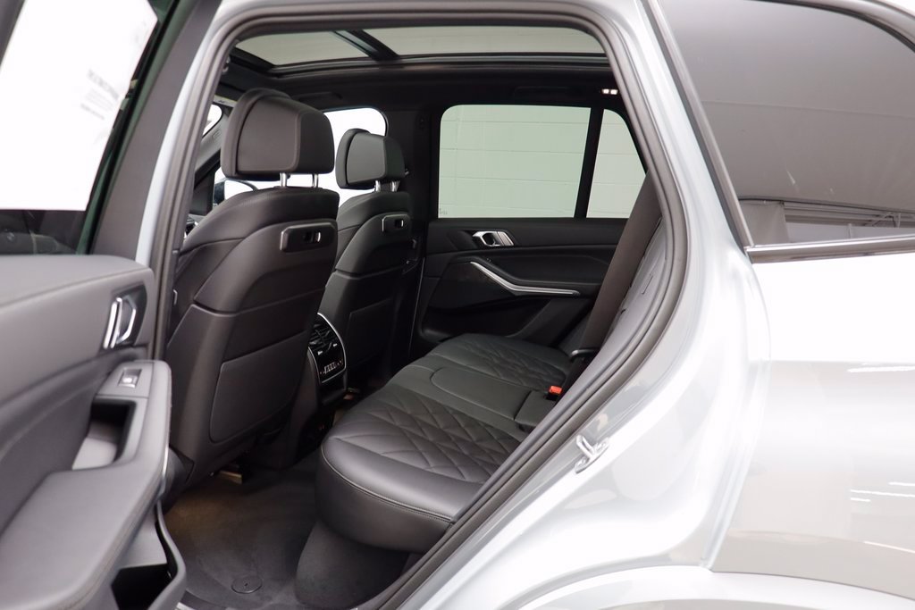 2026 BMW X5 50e - Photo 14