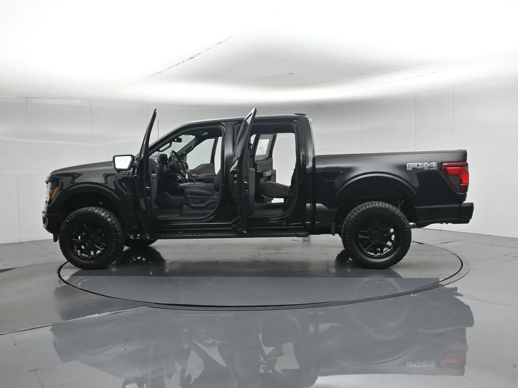New 2026 Agate Black Metallic Ford XLT image 36