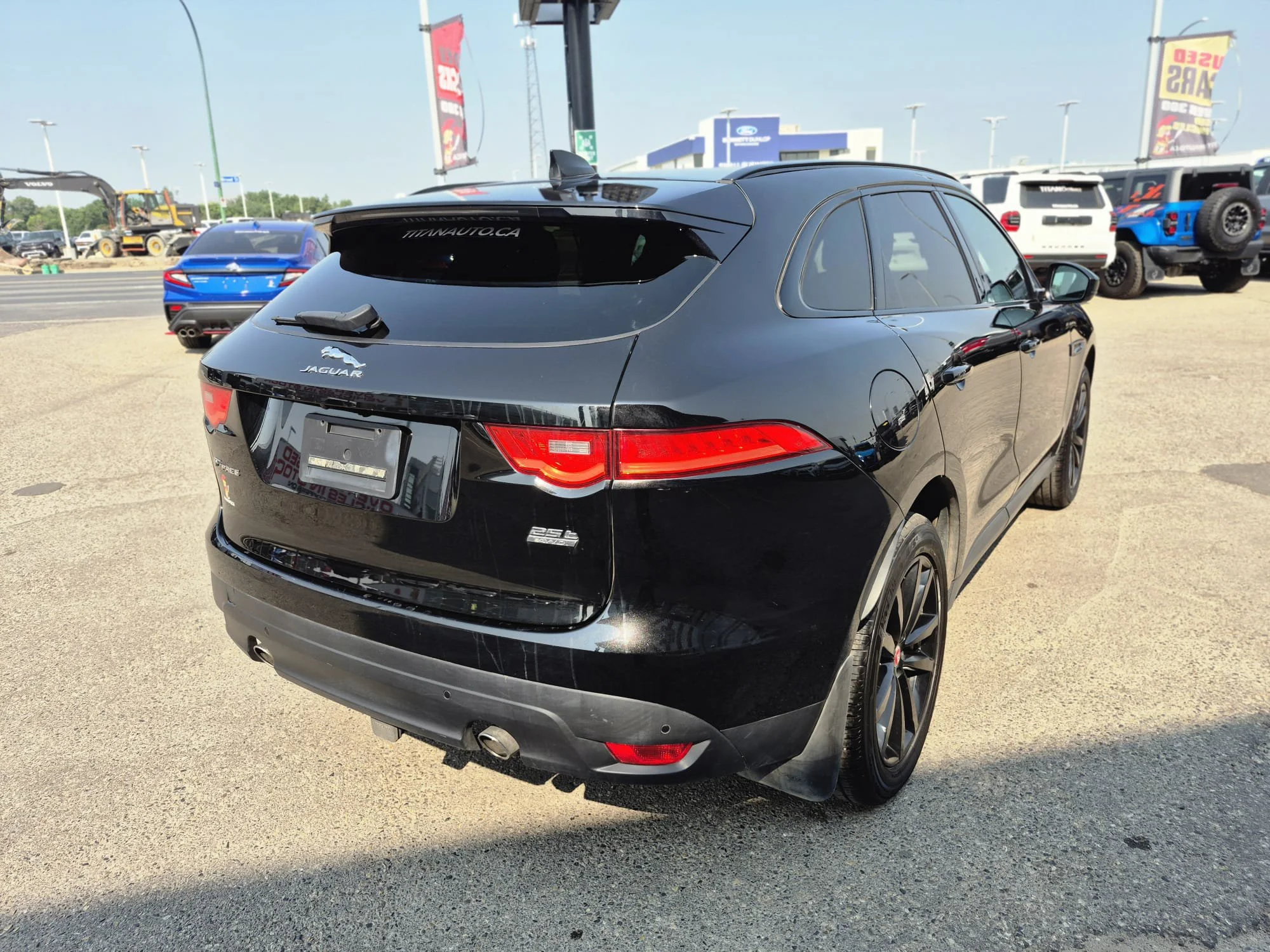 Used 2020 Black Jaguar 25t Prestige image 13