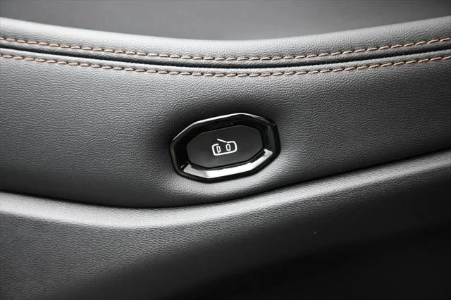 2026 Jeep Cherokee Limited - Photo 12