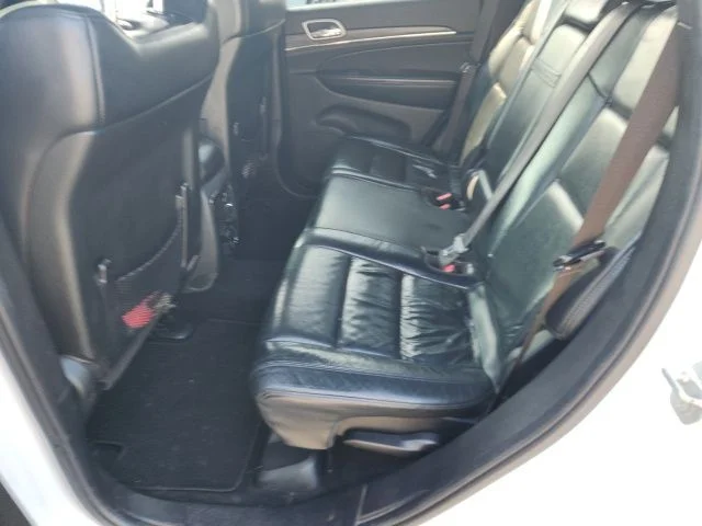 Used 2019 Bright White Clearcoat Jeep Limited image 9