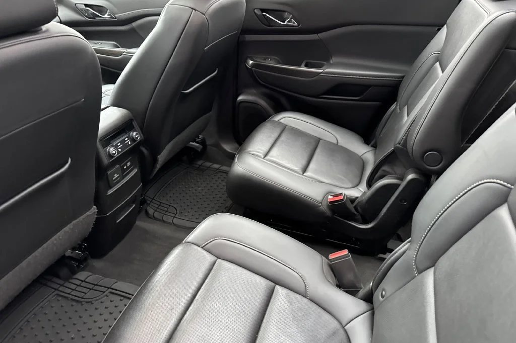 2022 GMC Acadia SLT - Photo 12