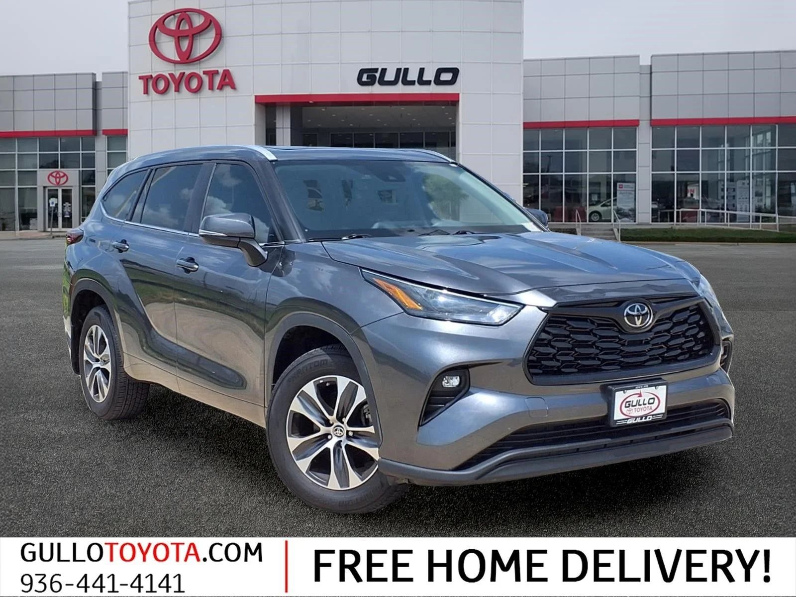 Certified Used 2024 Gray Toyota XLE image 1