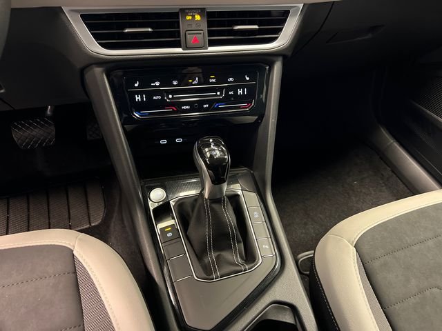 New 2026 White Volkswagen 1.5T SE image 19