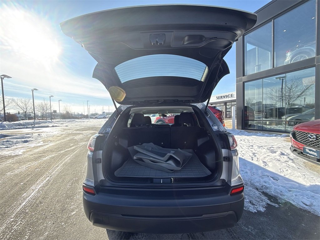 2019 JEEP CHEROKEE - Image 23