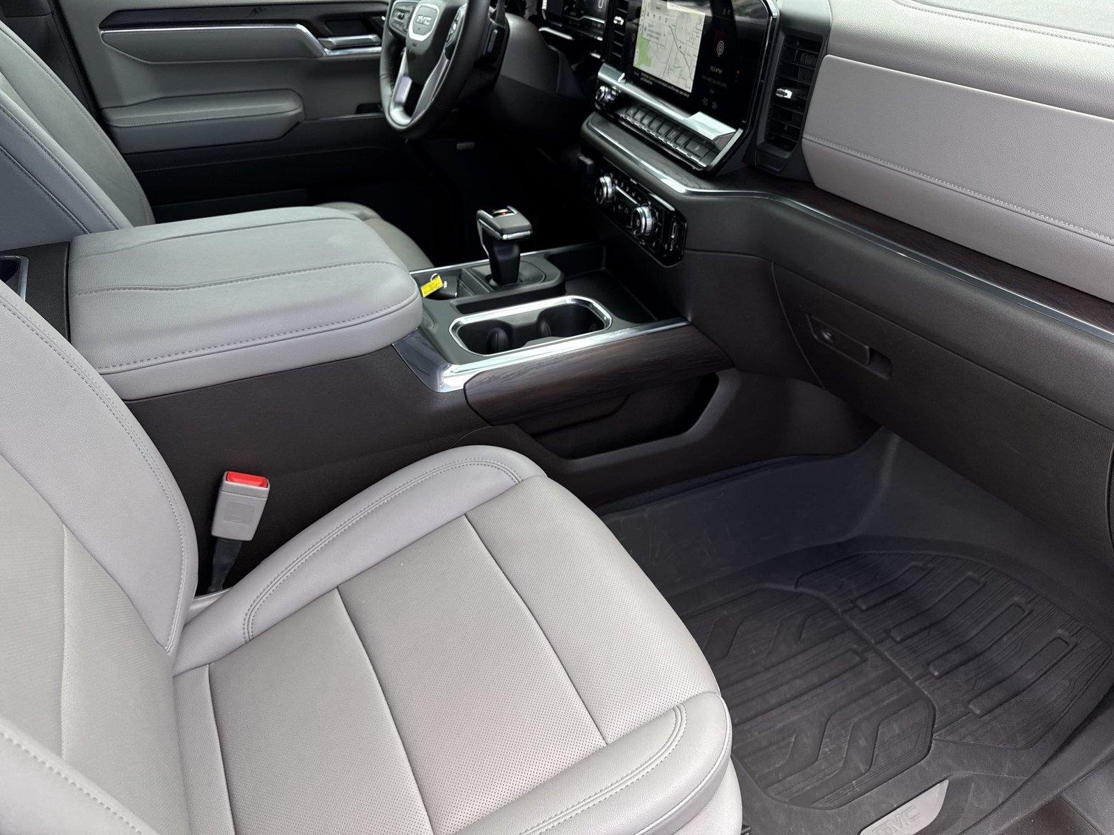 Used 2023 STERLING METALLIC GMC SLT image 34