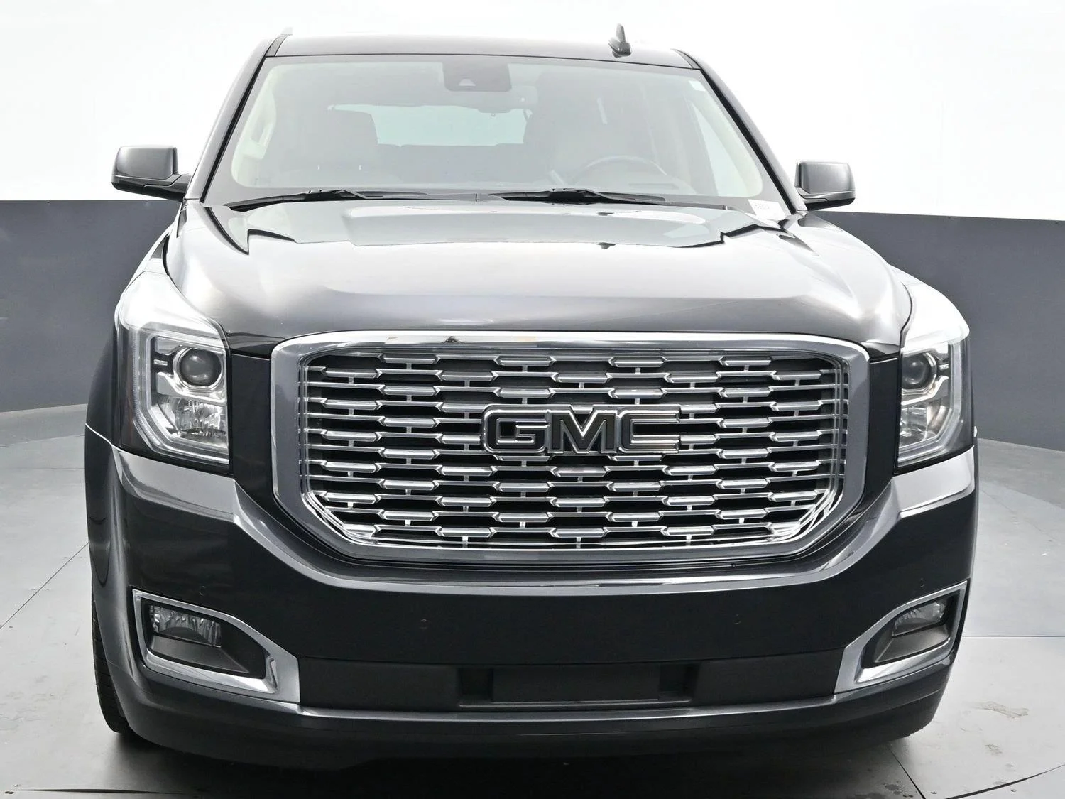 Used 2020 Carbon Black Metallic GMC Denali image 2