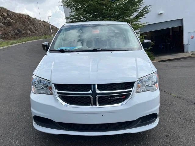Used 2019 White Knuckle Clearcoat Dodge SE image 3