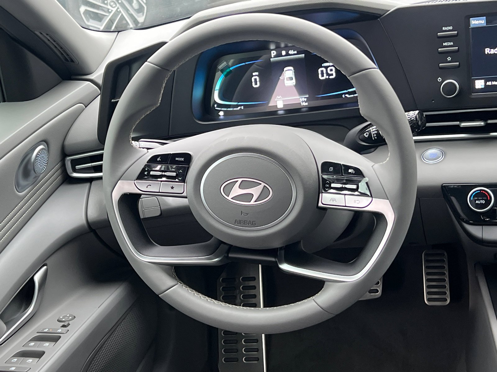 New 2026 Amazon Gray Hyundai SEL Sport image 17