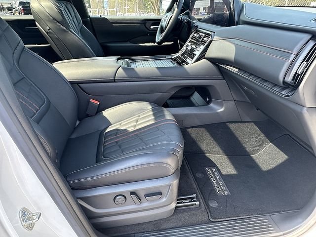 2025 Nissan Armada PRO-4X - Photo 11