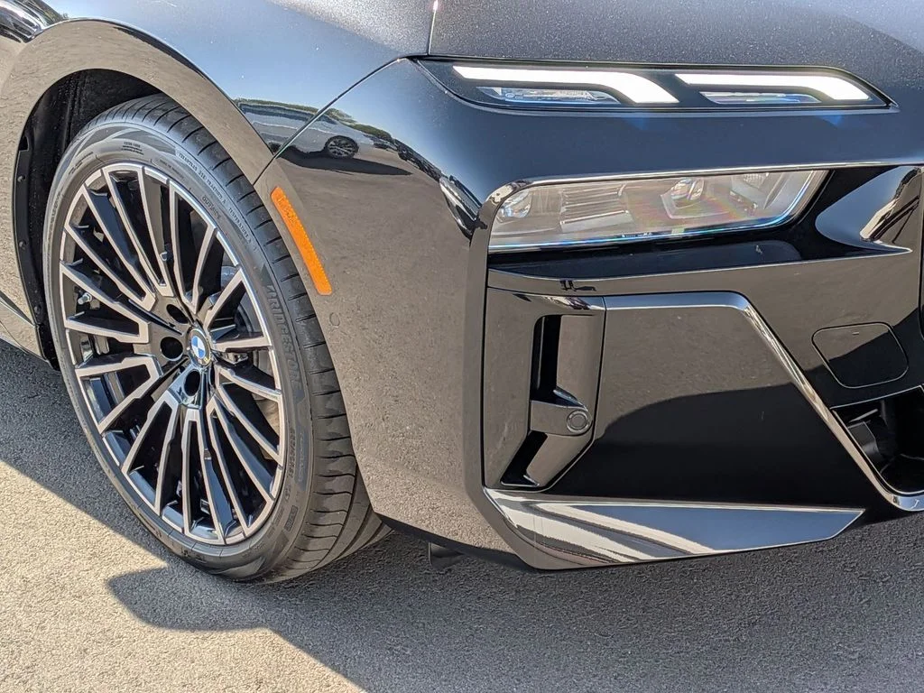New 2026 Black BMW 740i image 20