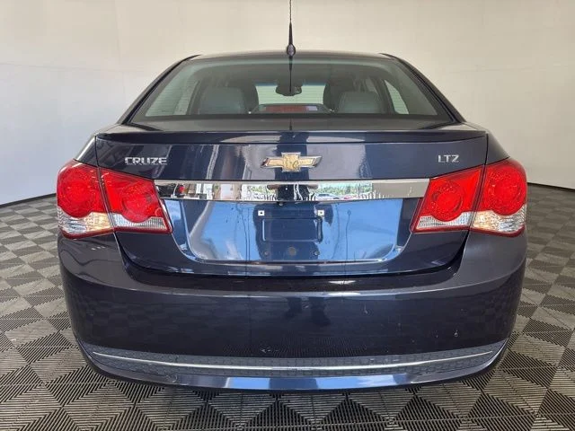 Used 2014 Blue Ray Metallic Chevrolet LTZ image 21