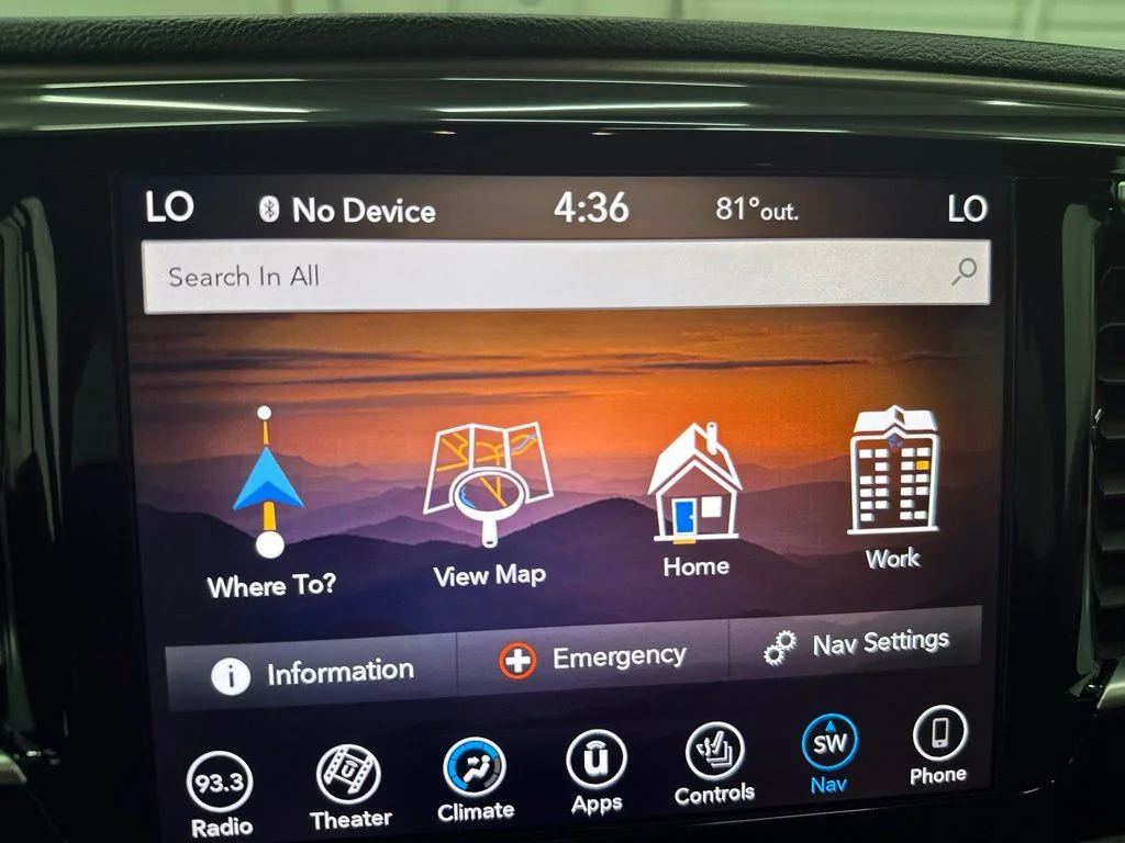 Used 2018 Gray Chrysler Touring L Plus image 18