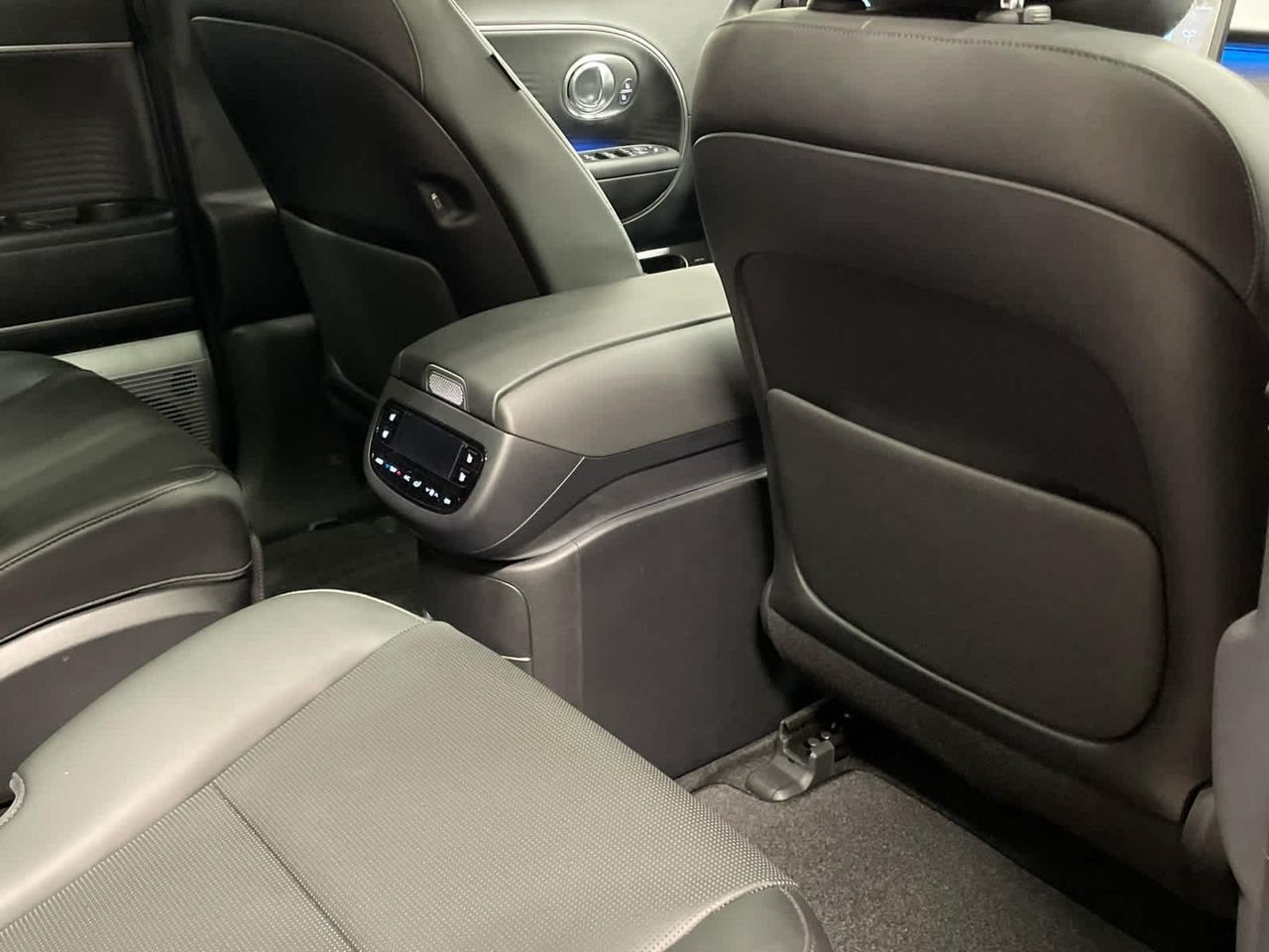 2026 Hyundai IONIQ 9 Performance Limited - Photo 42