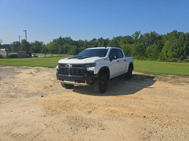 Used 2023 White Chevrolet ZR2 image 2