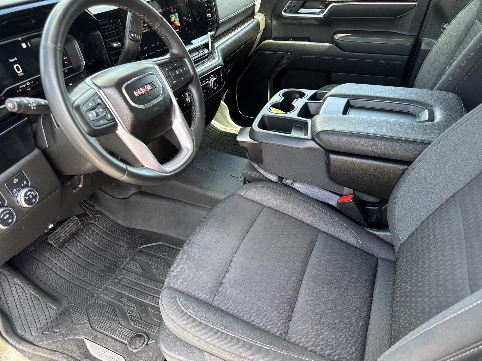 Used 2023 TITANIUM RUSH METALLIC GMC Elevation image 10