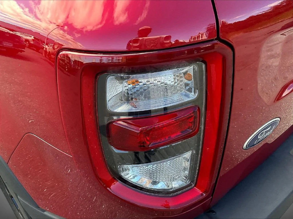 Used 2021 Red Metallic Ford Outer Banks image 25