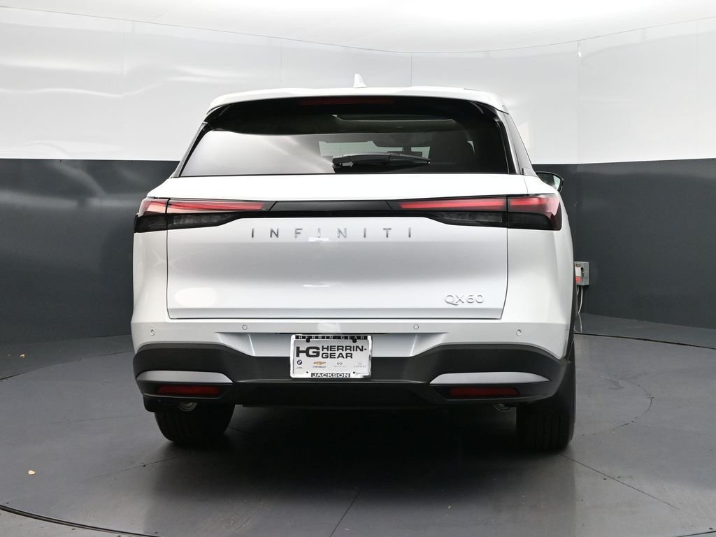 Certified Used 2026 White INFINITI PURE image 6