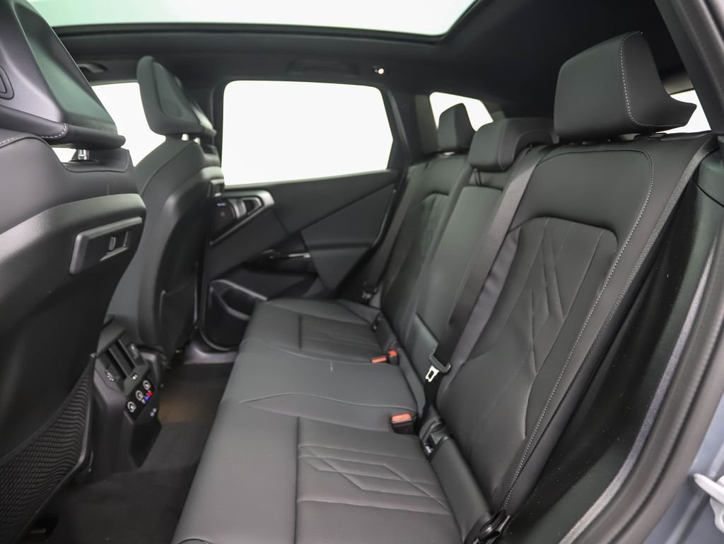 Used 2026 Gray Metallic BMW 30 xDrive image 21