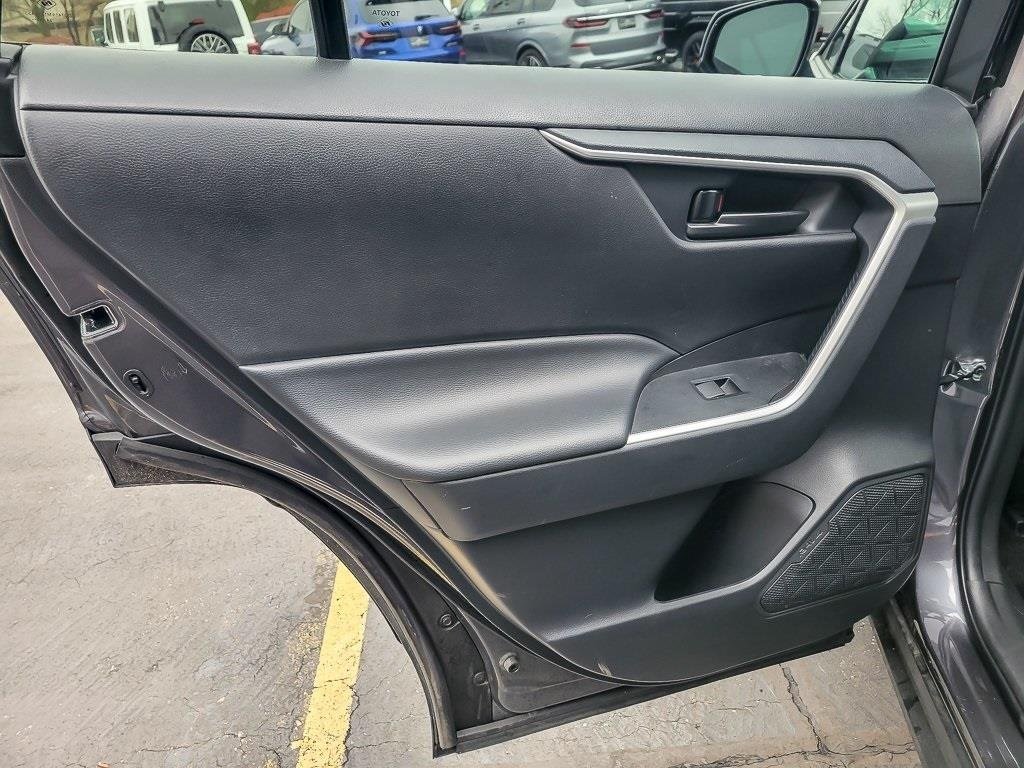 2025 TOYOTA RAV4 - Image 17