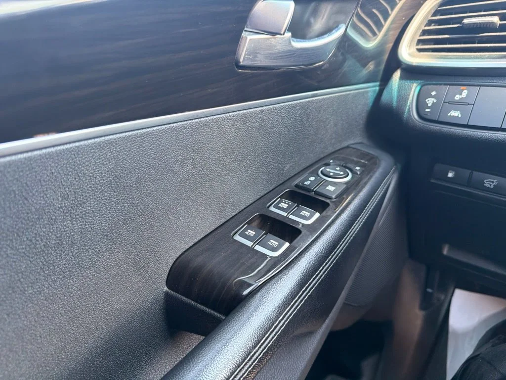 2020 Kia Sorento EX - Photo 23